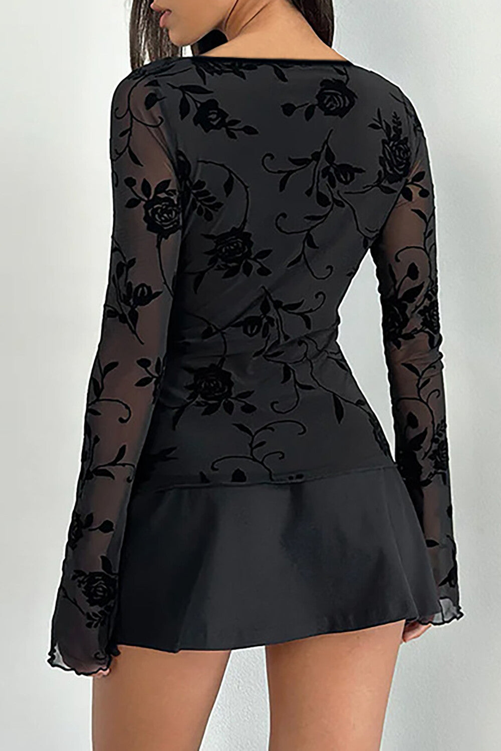Lace Trim V Neckline Long Sleeve Floral Pattern Slim Fit Top-Black